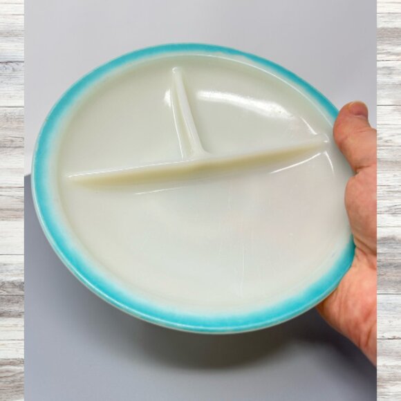 Vintage 1950's Fire King Divided Plate - Picture 2 of 5